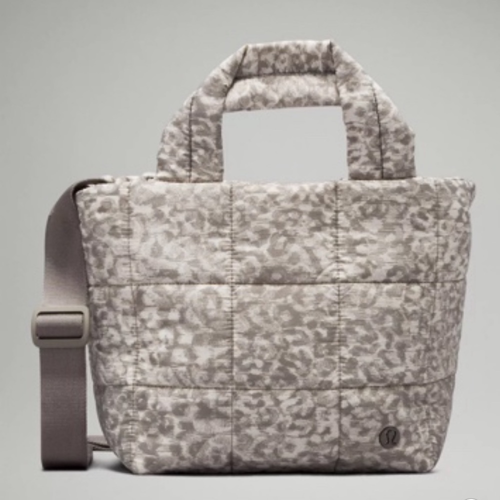Lululemon Leopard White Opal Carbon Dust Quilted Grid Crossbody Bag 5L NWT
